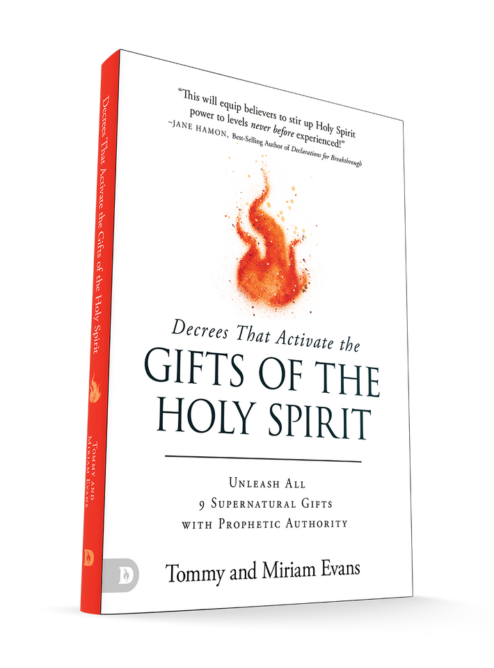 Decrees That Activate the Gifts of the Holy Spirit: Unleash All 9 Supernatural Gifts with Prophetic Authority Paperback – January 7, 2025