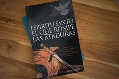 El Espíritu Santo: El que rompe las ataduras (Spanish Edition): Experimente la liberación permanente de fortalezas mentales, emocionales y demoníacas Paperback – June 6, 2023 - Faith & Flame - Books and Gifts - Destiny Image - 9780768472455