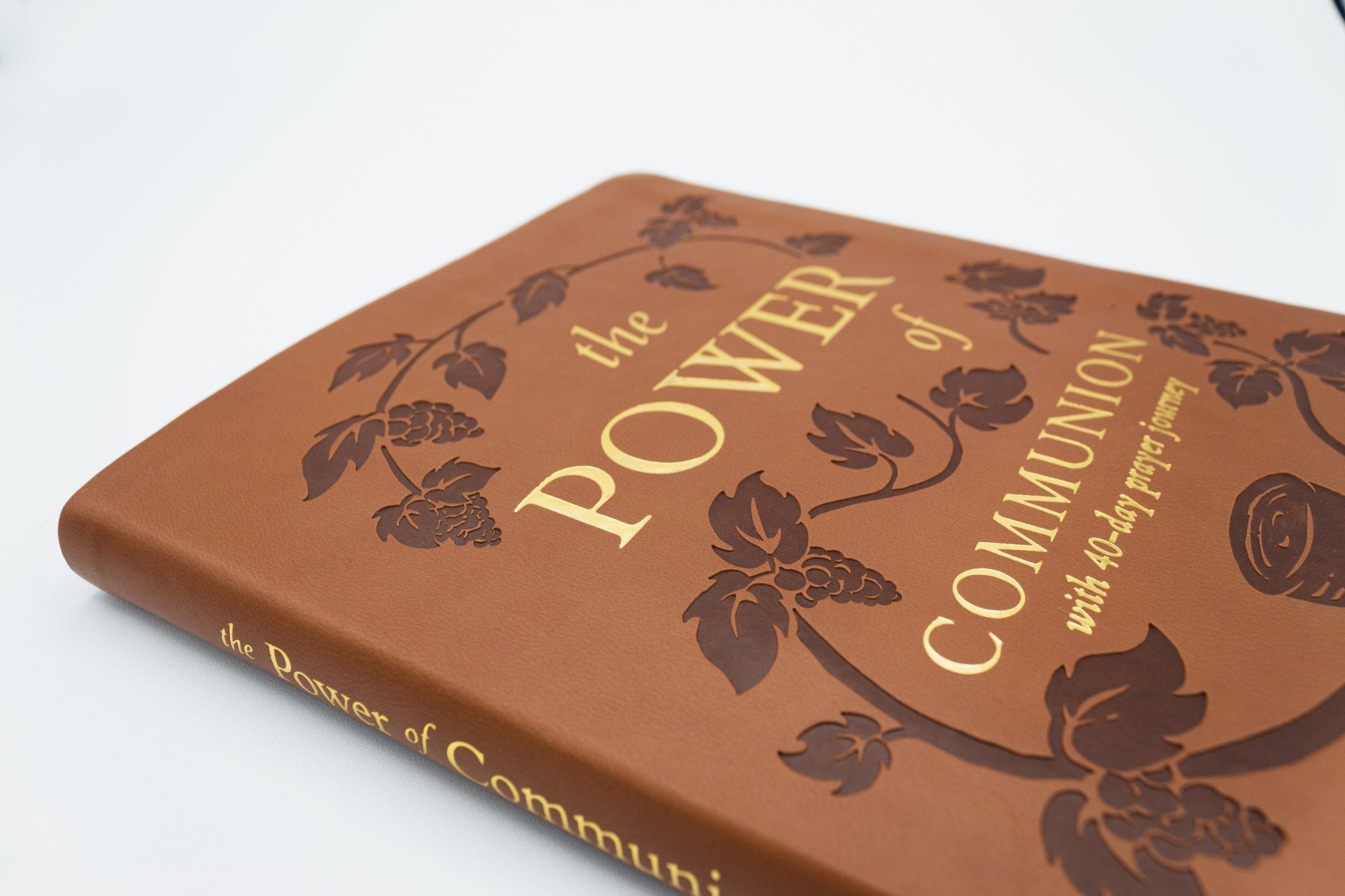 The Power of Communion with 40-Day Prayer Journey (Leather Gift Version): Accessing Miracles Through the Body and Blood of Jesus Imitation Leather – February 15, 2022 by Beni Johnson (Author), Bill Johnson (Author) - Faith & Flame - Books and Gifts - Destiny Image - 9780768461114